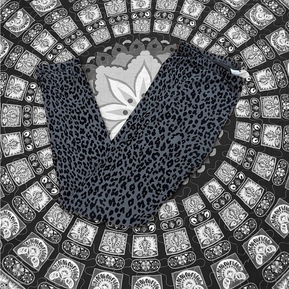 Leopard print leggings 🖤 - Picture 1 of 5